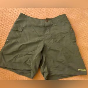 Patagonia boardshorts excellent condition size 34